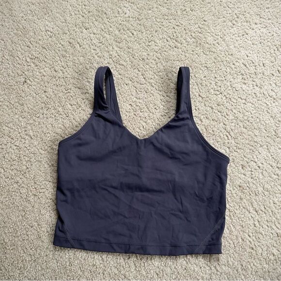 Gray align style cropped tank top - Picture 4 of 10